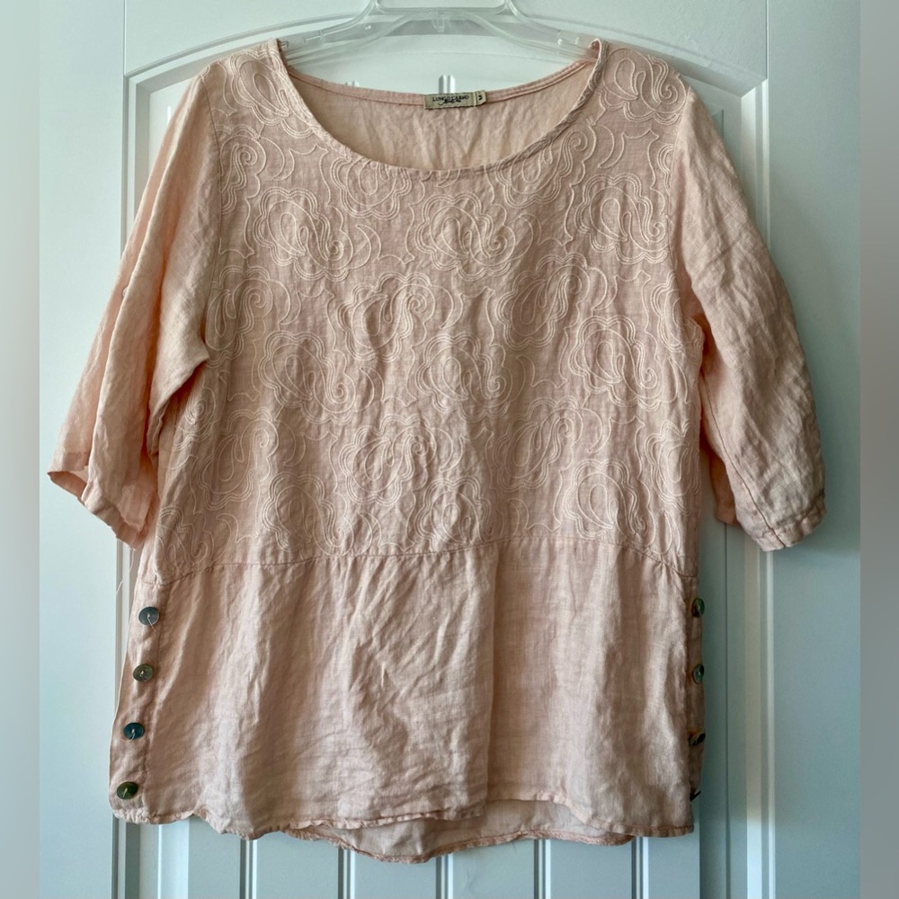 Italian Linen Blush Embroidered Top w/Button Detailing and Roll Up Sleeves Sz M